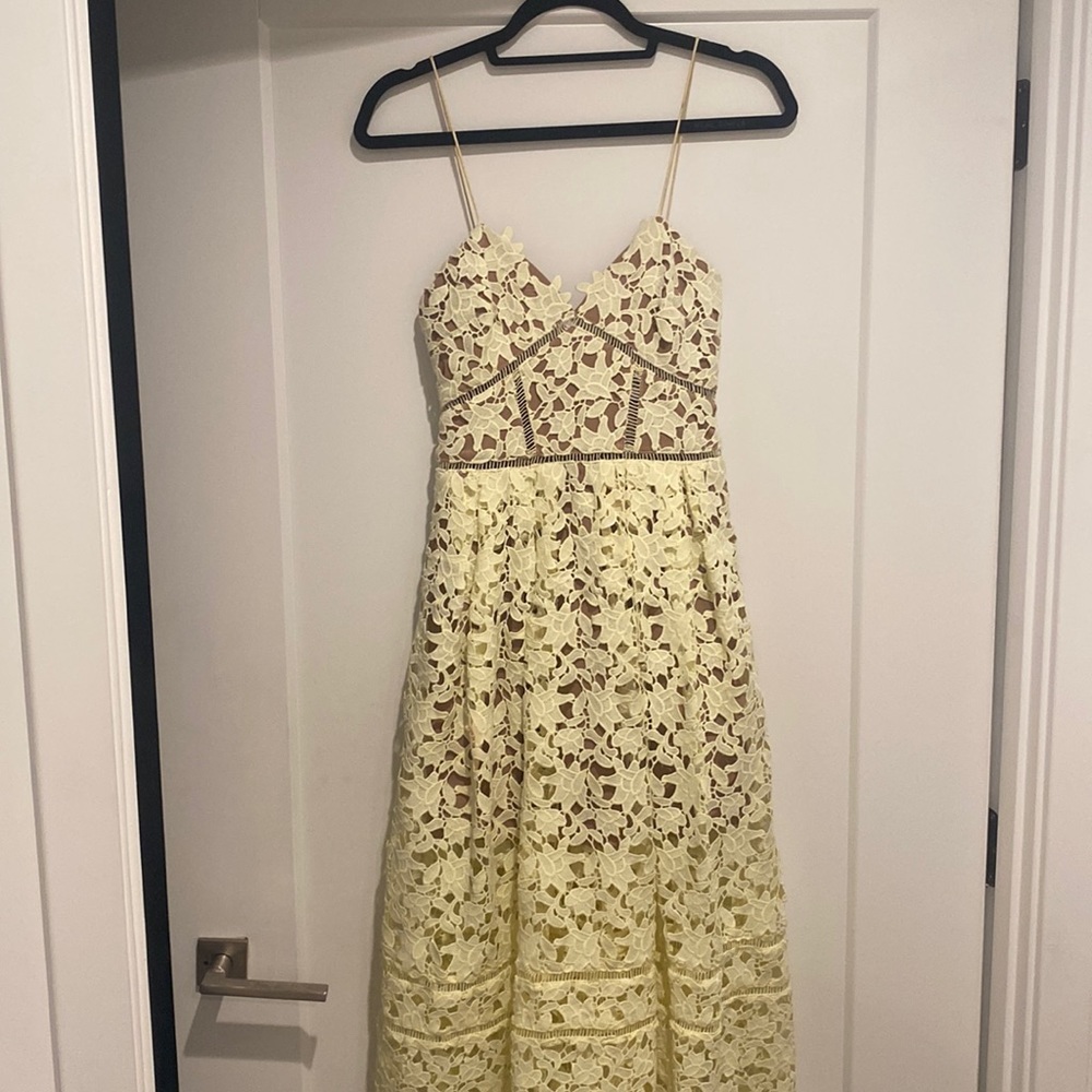Self Portrait Azalea dress on pale yellow